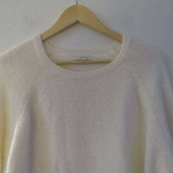 Z SUPPLY Alexa Eyelash Sweater in Vanilla Ice Neutral Lounge Soft - Size L - Picture 3 of 15